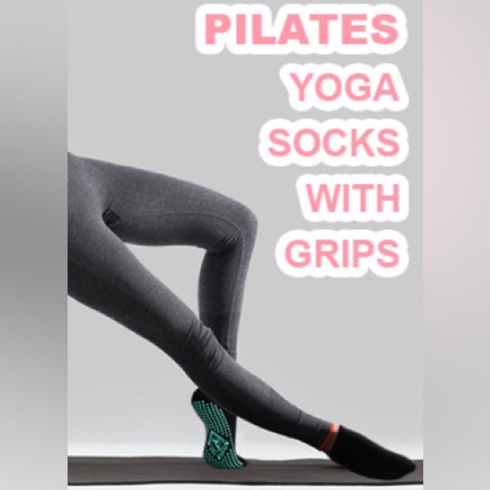 NWT Black Pilate/ Yoga Socks with Grips
